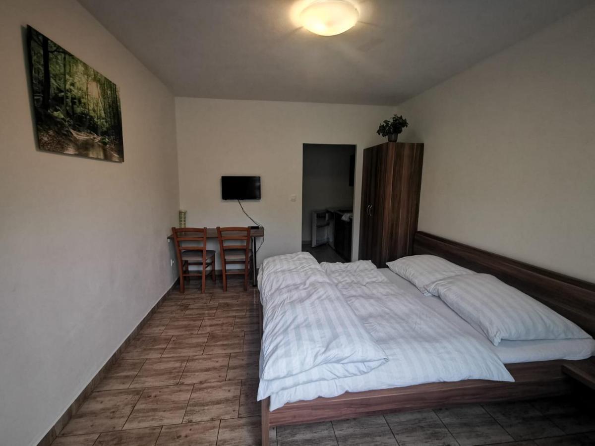 Apartmany Pod Landstejnem Stare Mesto  Kültér fotó